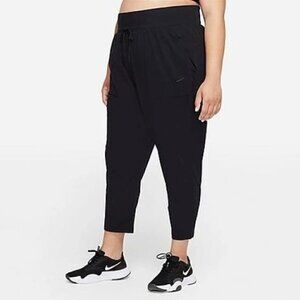 Nike Black Bliss Luxe 7/8 Training Pants 1X